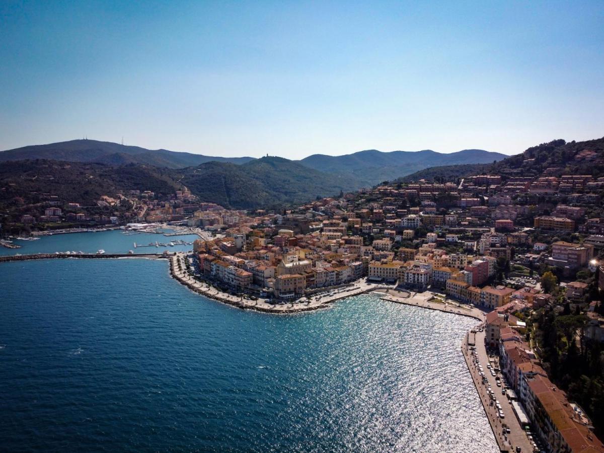 Monolocale Mansarda A Porto Santo Stefano Argentario Daire Dış mekan fotoğraf